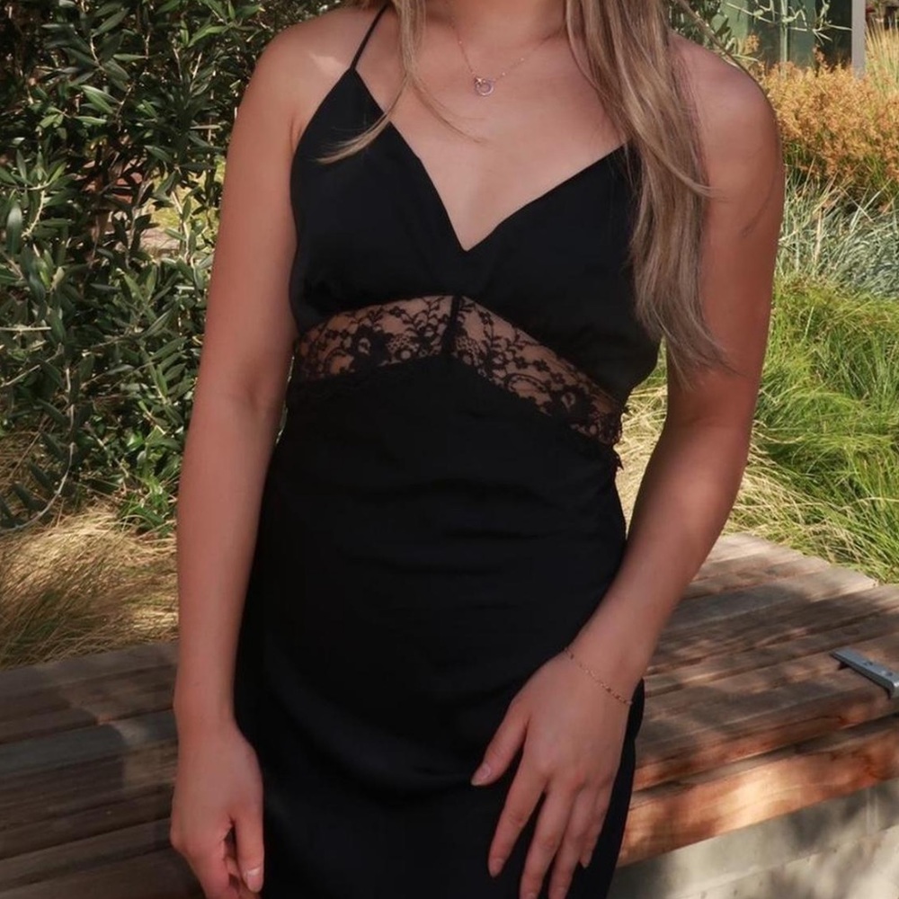 ABERCROMBIE & FITCH SATIN LACE MAXI DRESS